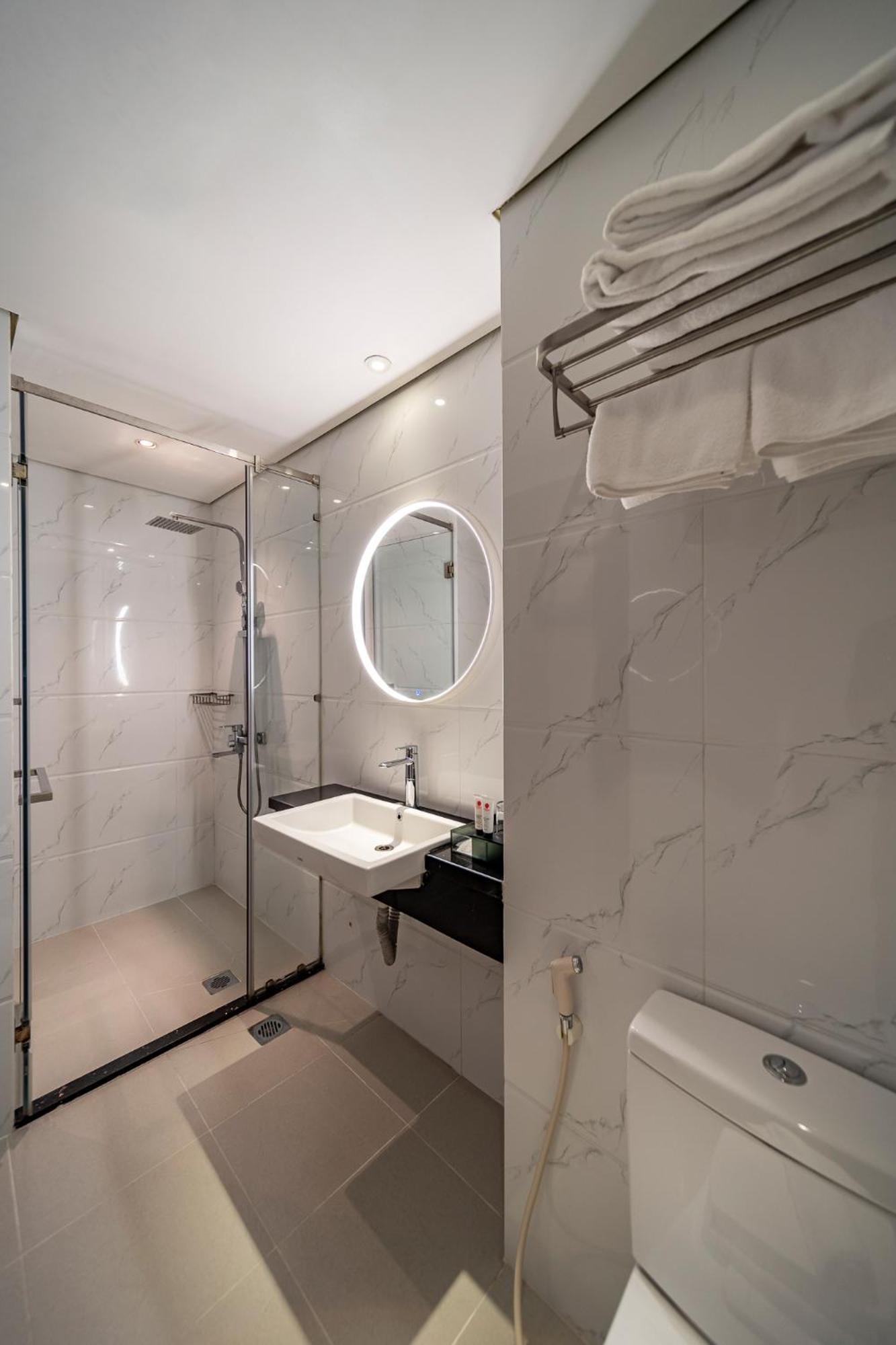 Edoya Hotel Ben Thanh Хошимин Экстерьер фото